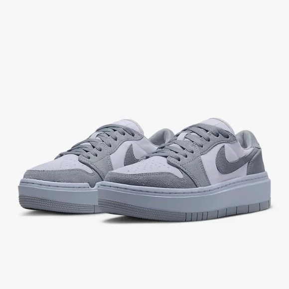 Nike Air Jordan 1 Low - Picture 2 of 8